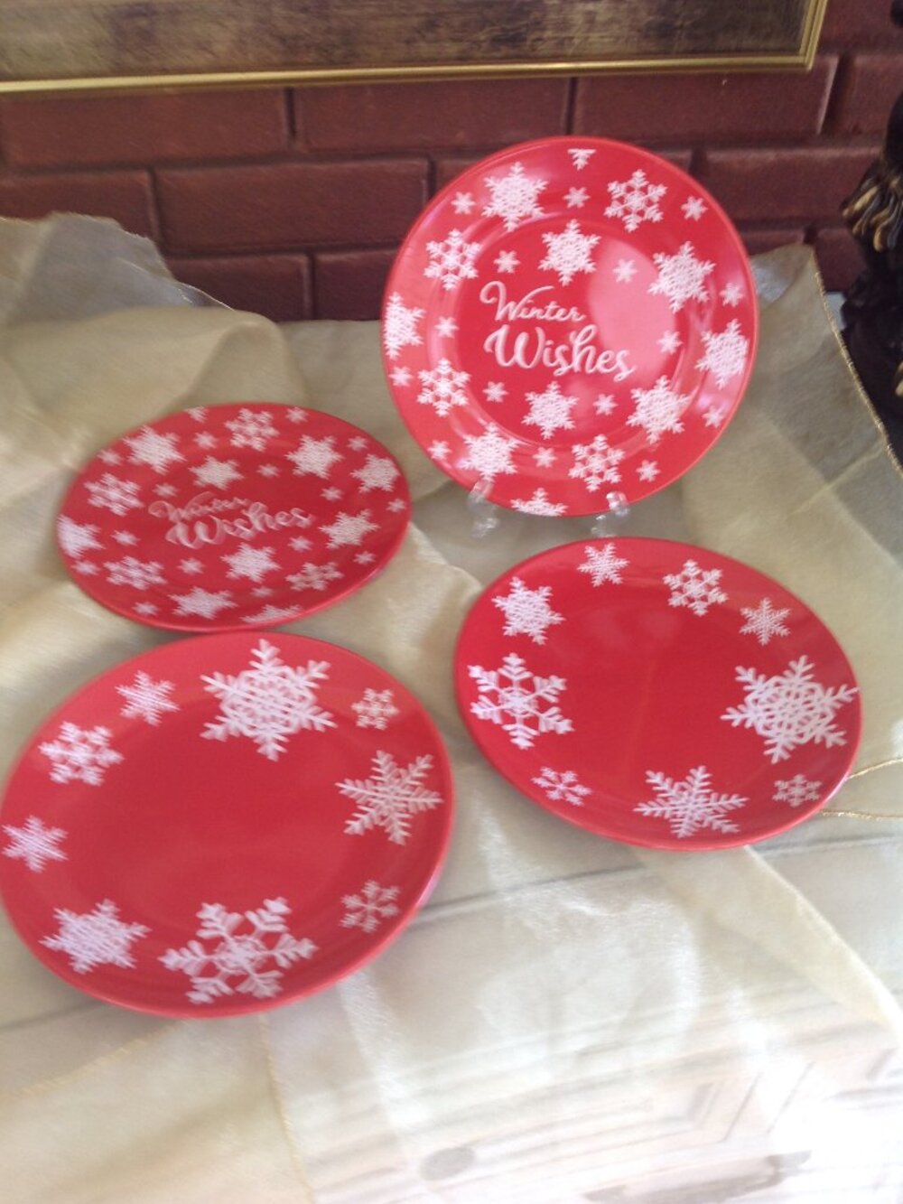 Set of 4 Snowflake Salad/Desert 8"diamenter Royal Norfolk Plates
